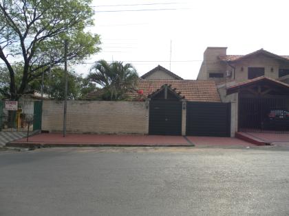 VENTA DE CASA (UBICADA EN ZONA DEL YATCH)