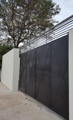 Doy en alquiler casa de 3 habitaciones